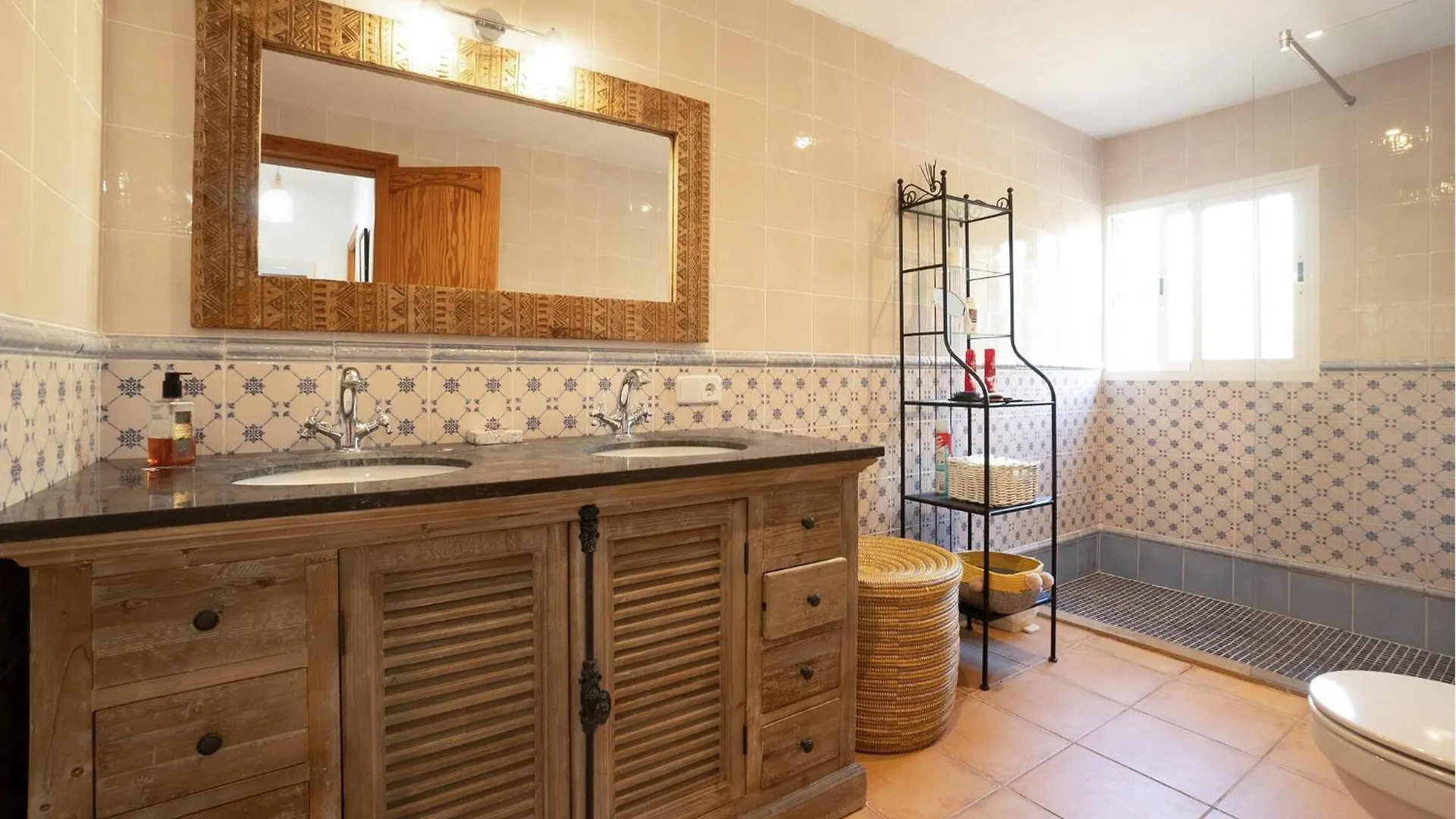 Lovely Home In Selva With House A Mountain View Selva (Mallorca)